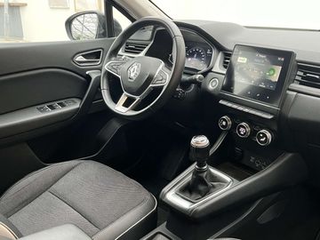 Car image 26