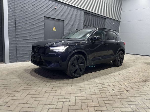 Volvo XC40 B3 Ultra Black Edition 120 kW image number 1