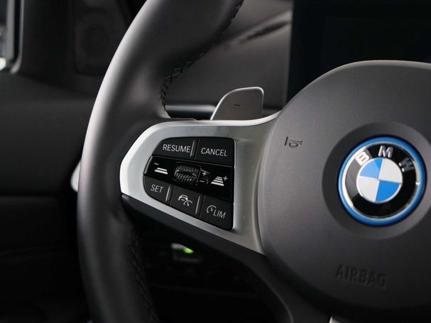 BMW 330e 215 kW image number 3