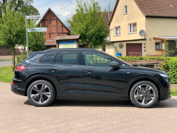 Audi Q4 40 e-tron S-line 150 kW image number 3