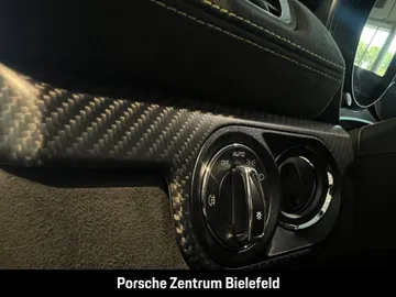 Car image 37