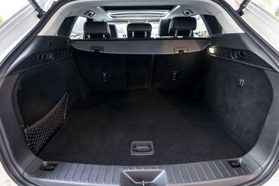 Car image 37