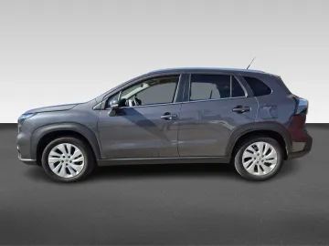 Car image 3