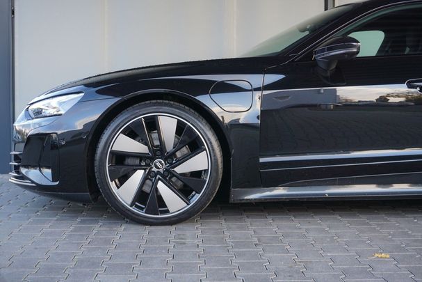 Audi e-tron GT quattro 350 kW image number 7