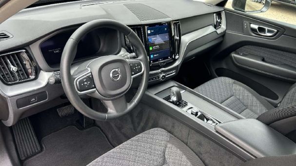 Volvo XC60 B4 Core 145 kW image number 8