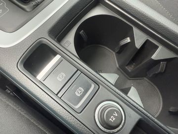 Car image 33