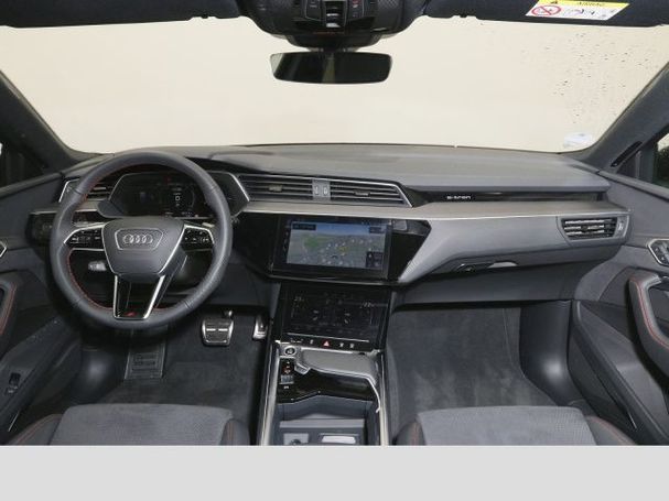 Audi Q8 50 quattro e-tron S-line 250 kW image number 14