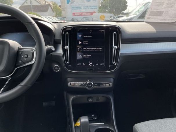 Volvo XC40 Recharge Plug-in Hybrid T4 Core 155 kW image number 13