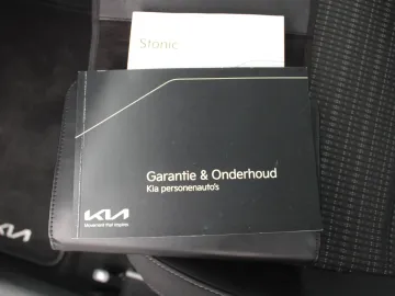Car image 28