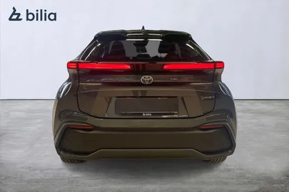Car image 3