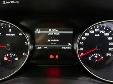 Car image 27