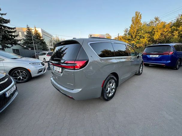 Chrysler Pacifica 211 kW image number 3