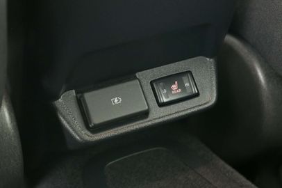 Car image 38