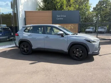 Car image 3