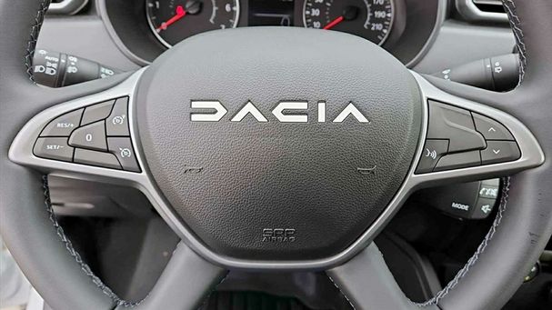 Dacia Duster dCi 115 84 kW image number 11