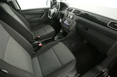 Car image 23