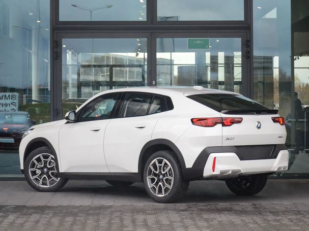 BMW X2 sDrive18d Advantage 110 kW image number 6