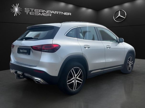 Mercedes-Benz GLA 180 100 kW image number 12