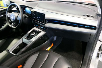 Car image 37