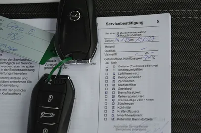 Car image 21