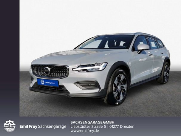 Volvo V60 Cross Country AWD B4 145 kW image number 1