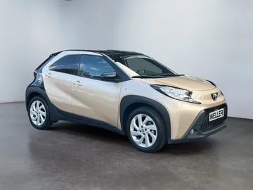 Car image 2
