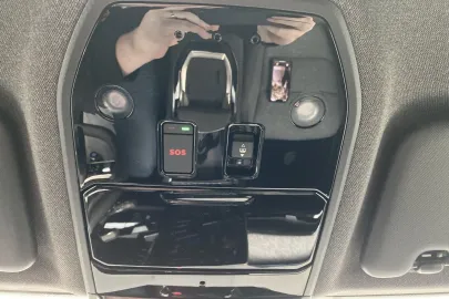 Car image 38