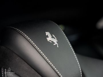 Car image 35