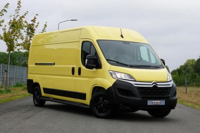 Car image 39