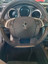 Car image 36