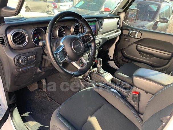 Jeep Wrangler 4xe PHEV 276 kW image number 4