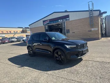 Car image 25