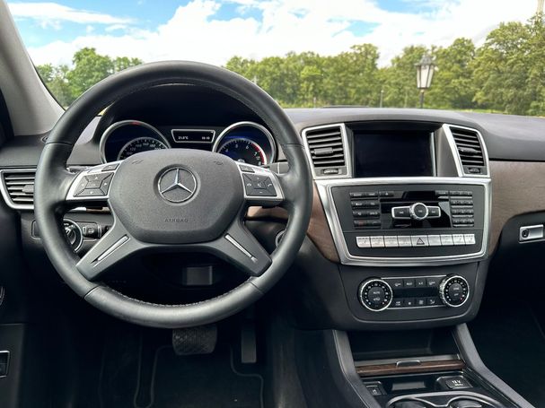 Mercedes-Benz ML 500 4Matic 300 kW image number 16