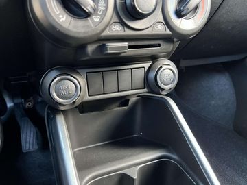 Car image 26