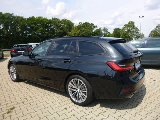 BMW 320d Touring 140 kW image number 4