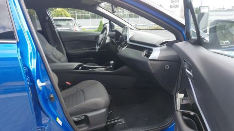 Car image 8