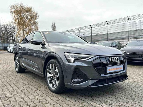 Audi e-tron 55 S-line Sportback 300 kW image number 2