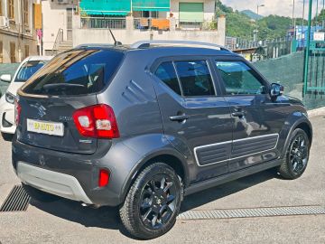 Car image 4