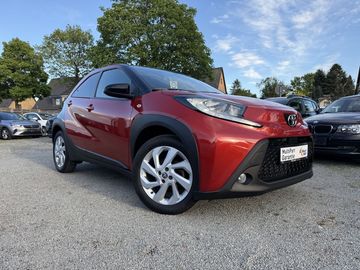 Car image 3