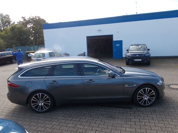 Jaguar XF R 184 kW image number 4