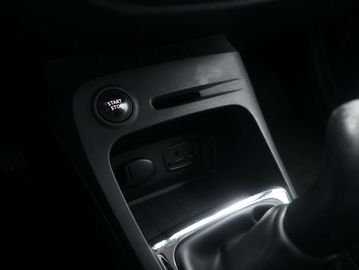 Car image 32