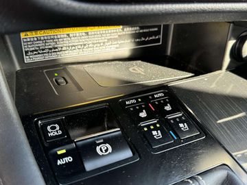 Car image 31