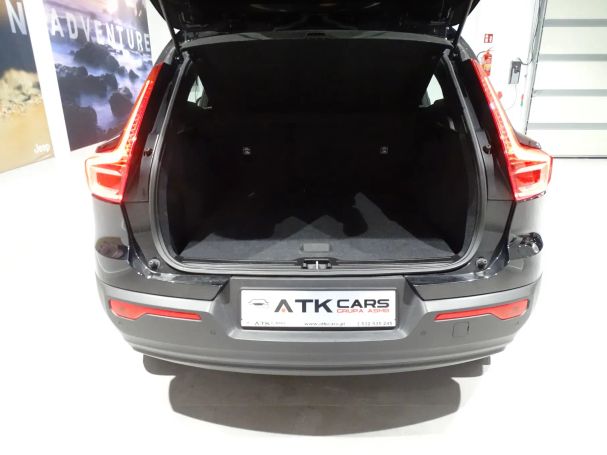 Volvo XC40 T3 120 kW image number 6