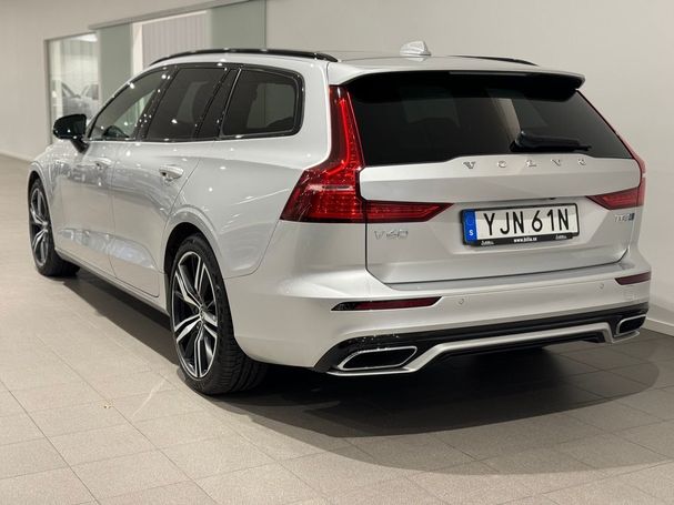 Volvo V60 T8 R Design AWD 293 kW image number 3