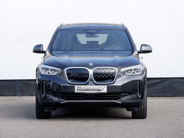 BMW iX3 210 kW image number 2