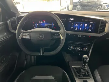 Car image 37