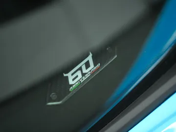 Car image 35