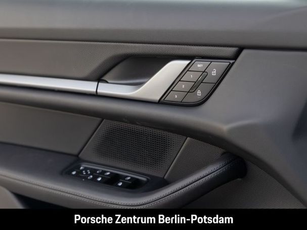 Porsche Taycan 320 kW image number 25