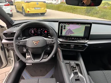 Car image 43