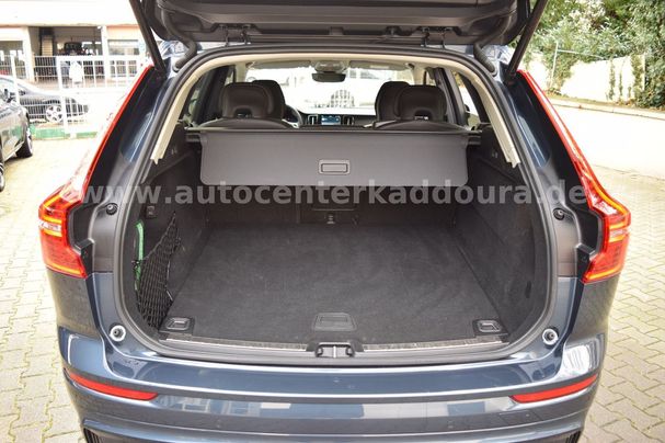 Volvo XC60 B4 Plus Dark 145 kW image number 11